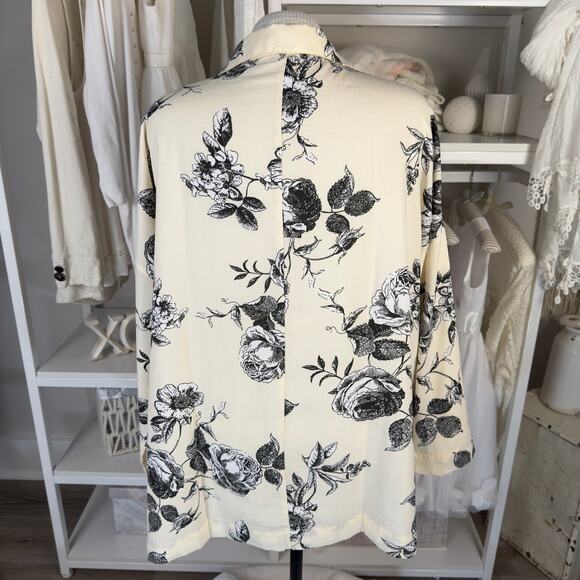 Studio 1886 women’s light weight floral plus size 3X blouse #3604 - Picture 5 of 7